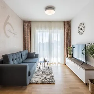 6 Islands - & Business - Free Garage Parking Apartman